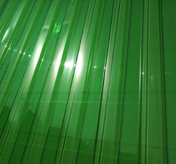 Волнистый поликарбонат, С-10 прозрачно-зеленый 2000х1100х0,7мм